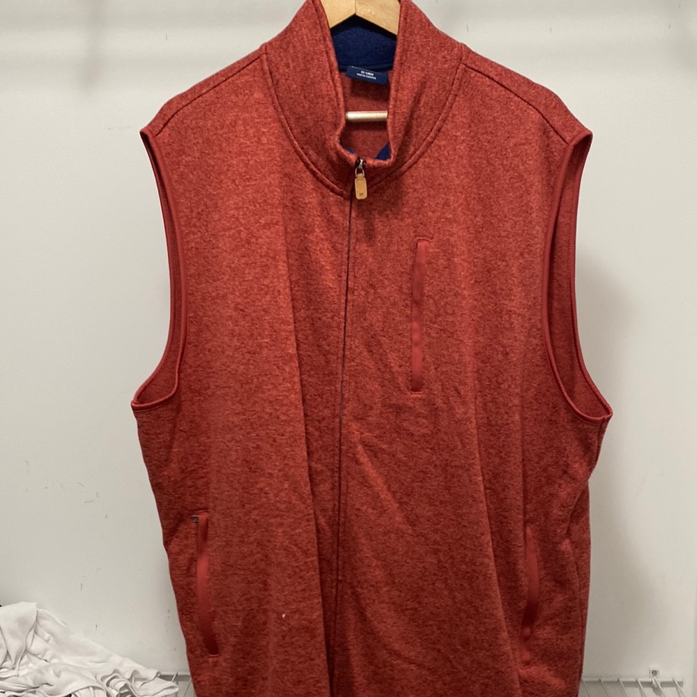 Men’s fleece vest